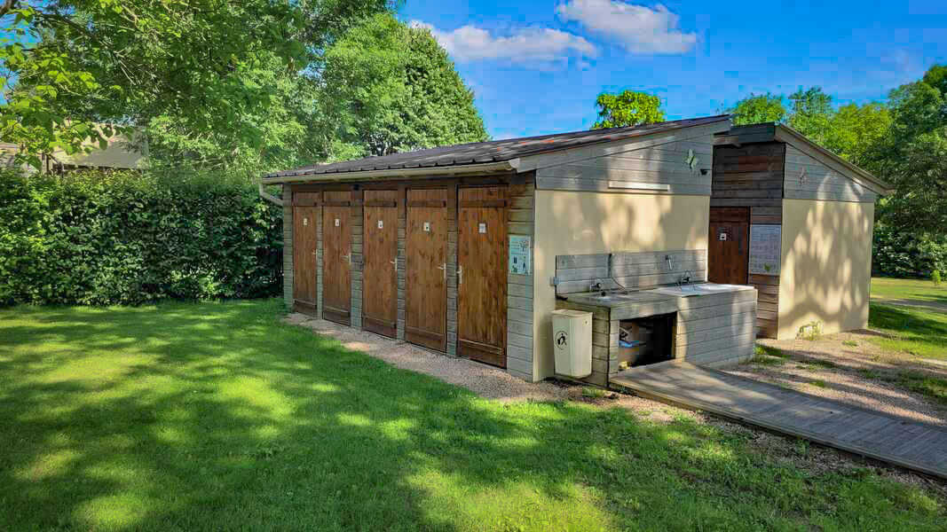 sanitaire camping auvergne