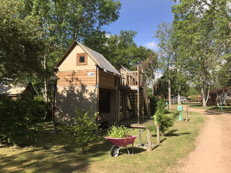 Cabane Perchee personnes
