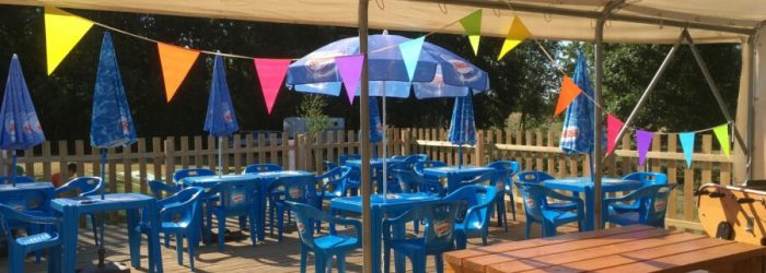 Terrasse-Snack Camping-des-Papillons